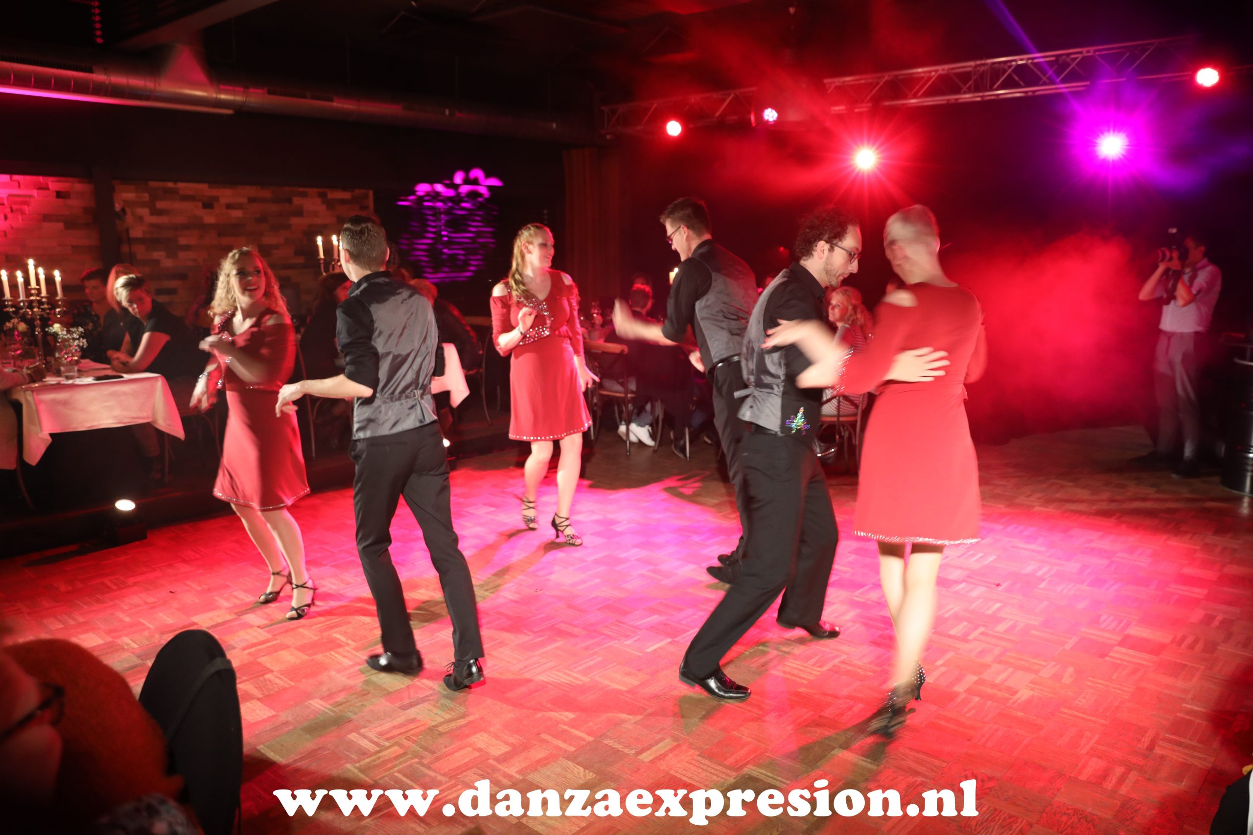 Overons0021012-Expresion-show-7-scaled.jpg