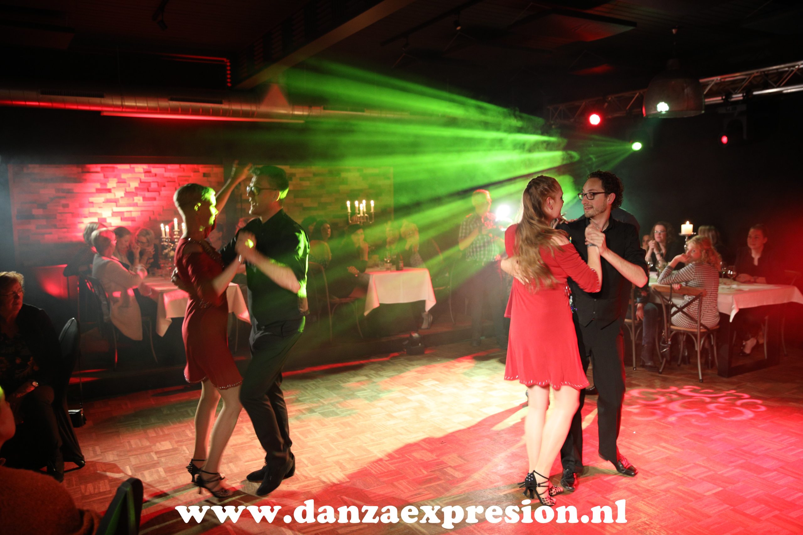 Overons0052515-Expresion-show-13-scaled.jpg